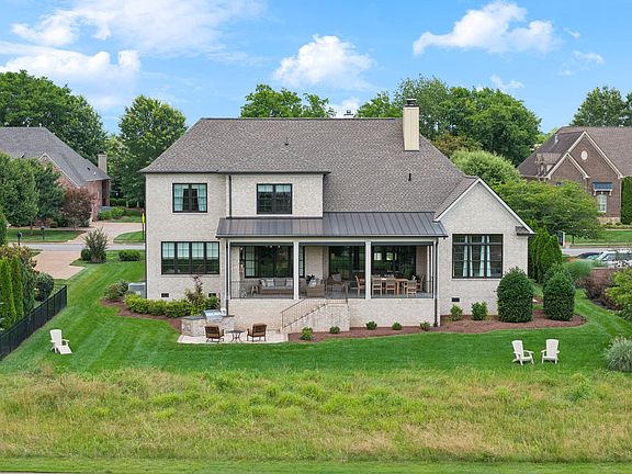 3rd image of 1208 Potter Ln