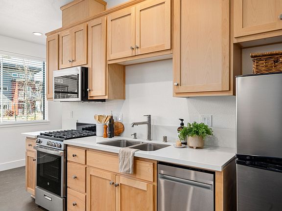 4th image of 1891 Notre Dame Blvd #1