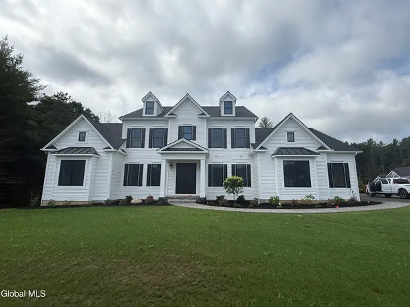 11 Northbrook Drive, Saratoga Springs, NY 12866