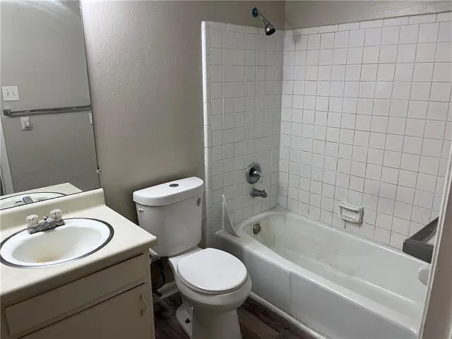 4031 Georgetown Dr — Photo 8