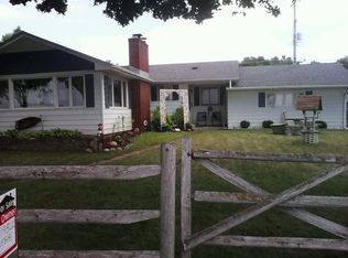 2485 Round Lake Hwy, Manitou Beach, MI 49253