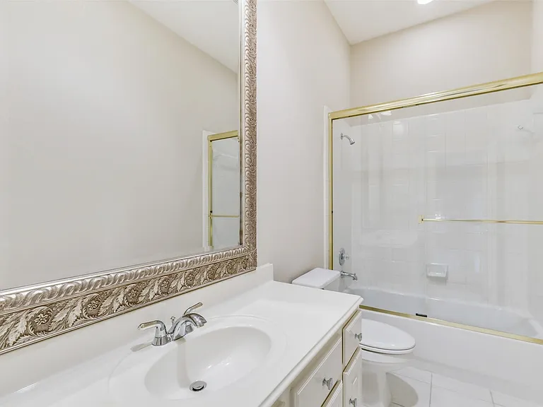 1007 W Bluff St — Photo 24