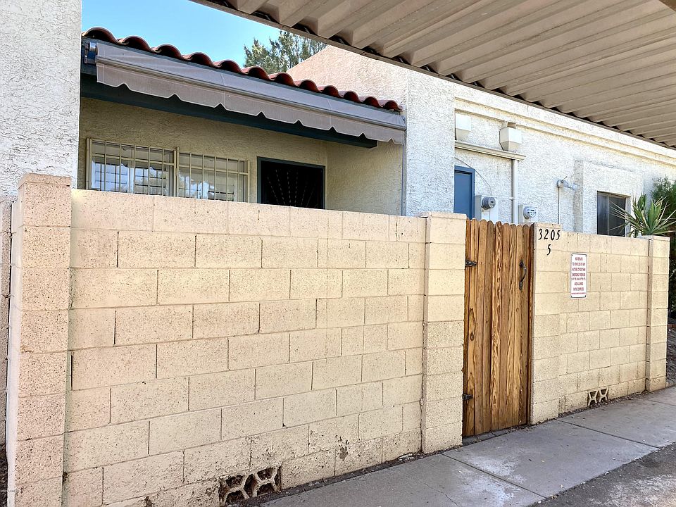 1st image of 3205 W Loma Ln Unit 5