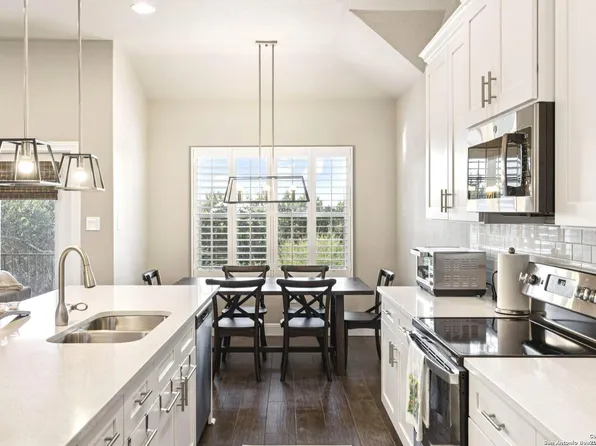 250 DEER RUN PASS, Canyon Lake, TX 78133