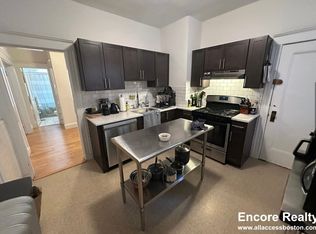 87 Winchester St APT 4, Brookline, MA 02446