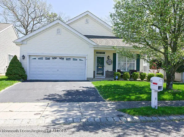 41 Robin Lane, Barnegat, NJ 08005