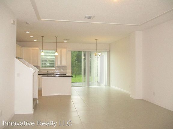 3rd image of 6934 Tussilago Way
