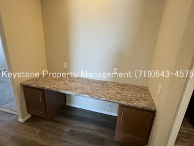 1051 E Platteville Blvd — Photo 23