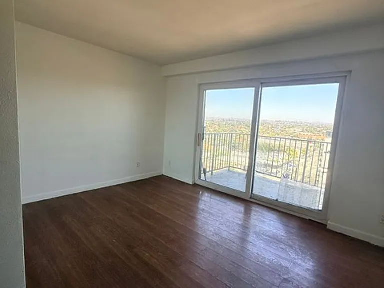 801 National City Blvd #1103 — Photo 10