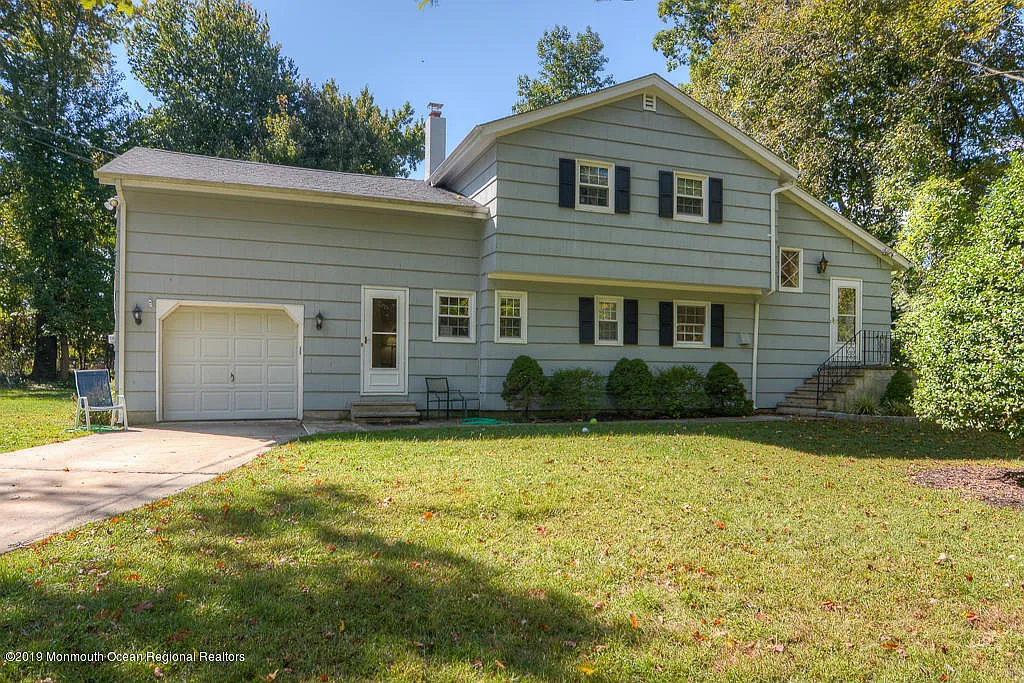 1004 Grove Ave photo 1