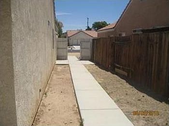 5th image of 15196 San Jose Dr