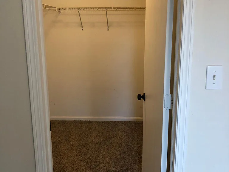 6507 Hunters Creek Blvd — Photo 17