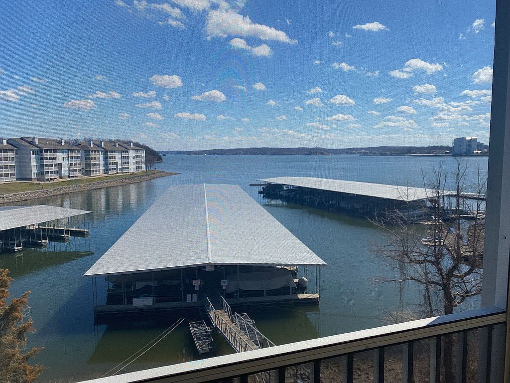 404 Regatta Bay Cir #2A, Lake Ozark, MO 65049 | Zillow