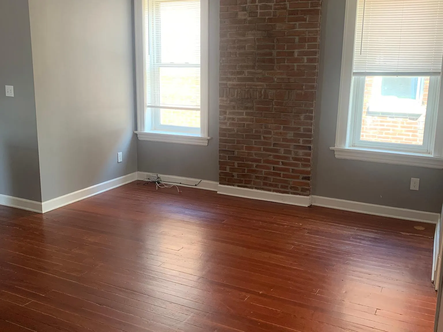4349 Bates St — Photo 4