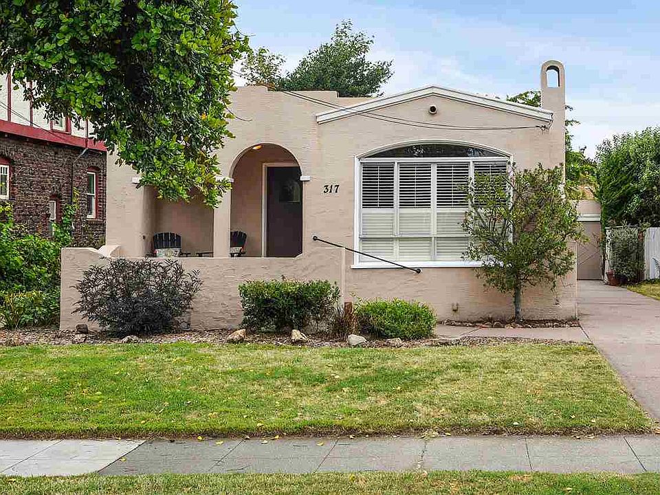 2nd image of 317 Santa Clara Ave