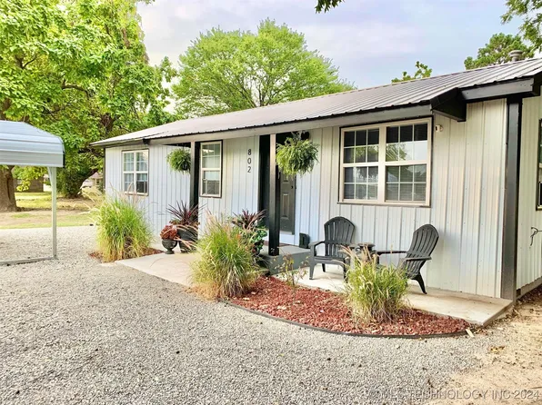 802 SE A St, Stigler, OK 74462
