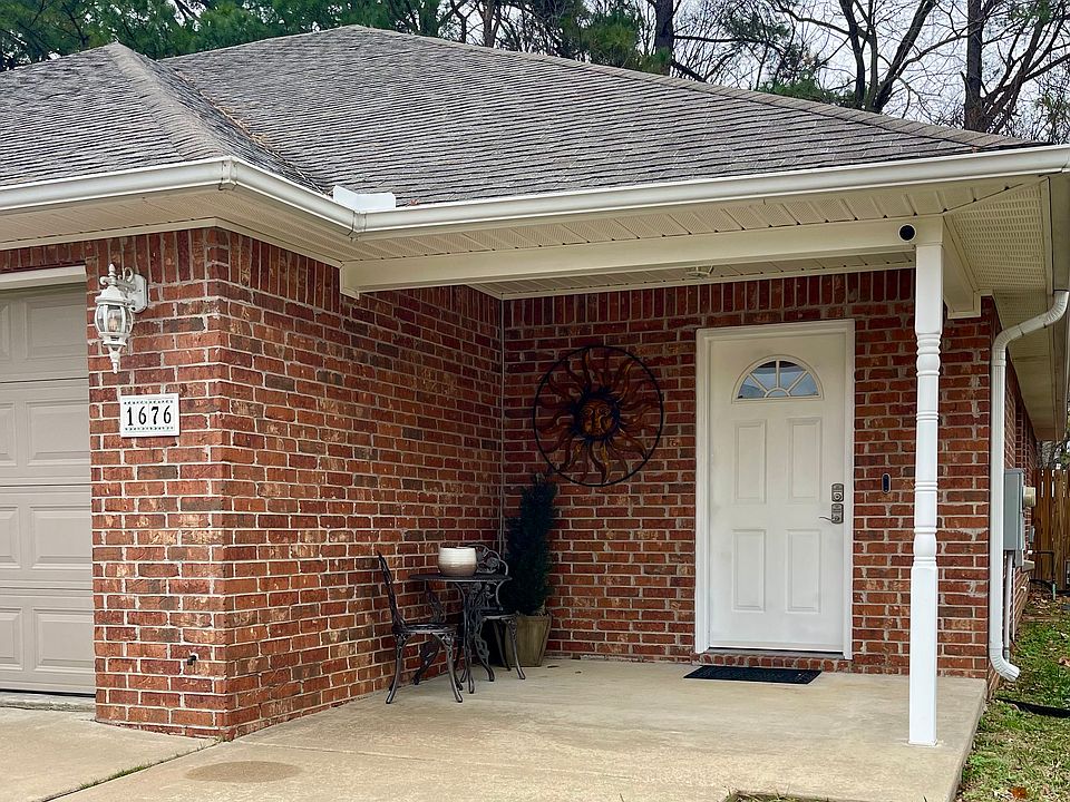 1st image of 1676 N Evening Shade Dr