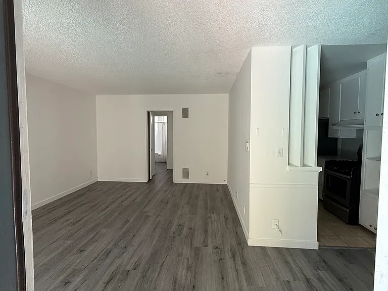 7231 Franklin Ave #2 — Photo 9