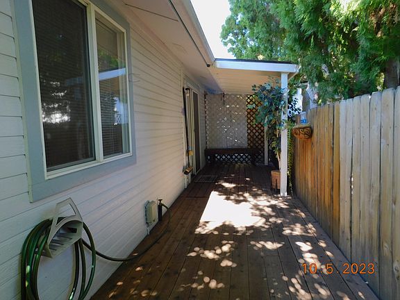 4th image of 804 E Main St APT 5