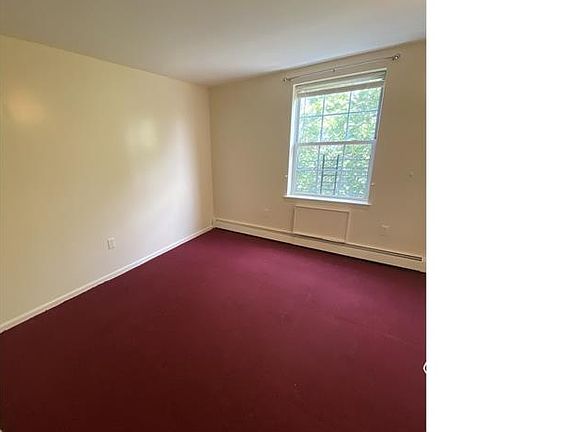 4th image of 1228 Hoe Ave
