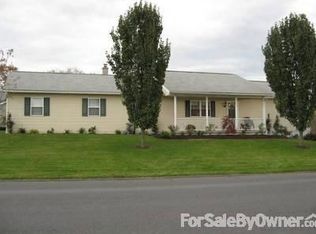300 Briar Cir, Mifflinburg, PA 17844