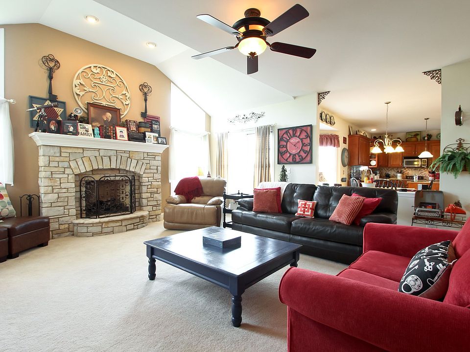2nd image of 21365 S Redwood Ln