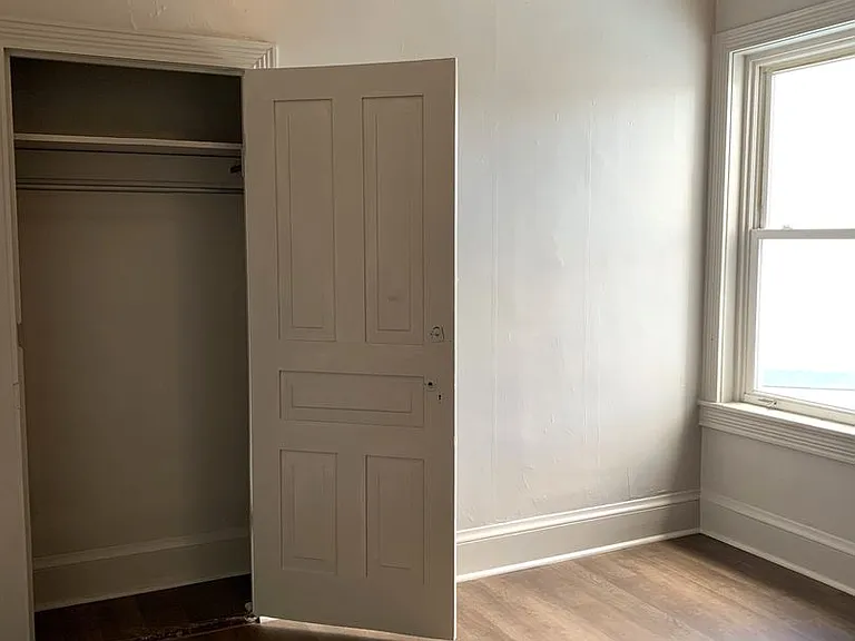 204 Lincoln Way E — Photo 16