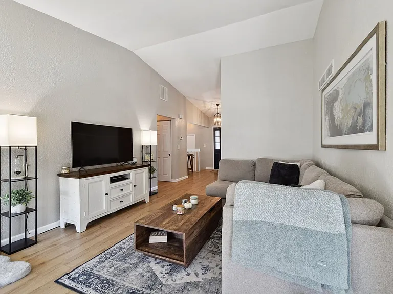 11770 E Asbury Ave — Photo 8