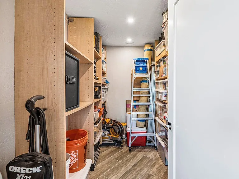1035 S Federal Hwy #406 — Photo 40