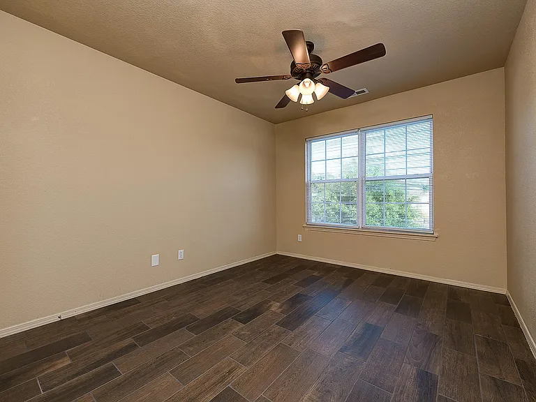 1729 N Willowbrook Dr — Photo 15