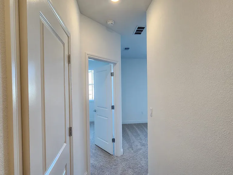 1449 Ascot Ln — Photo 24