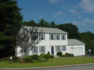 4 Pineridge Dr, Smithfield, RI 02917