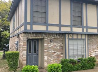 6815 Old Briarstown Rd, Waco, TX 76710