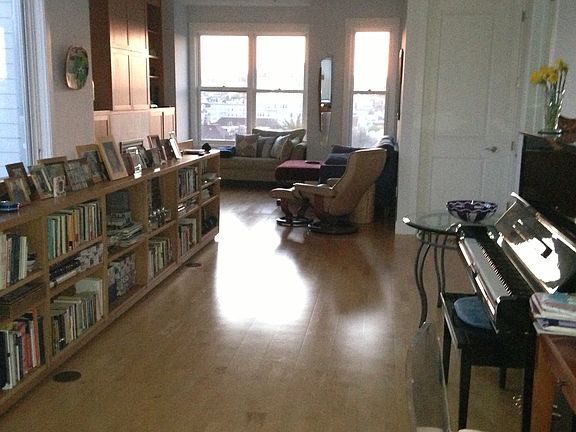 3rd image of 538 Presidio Ave