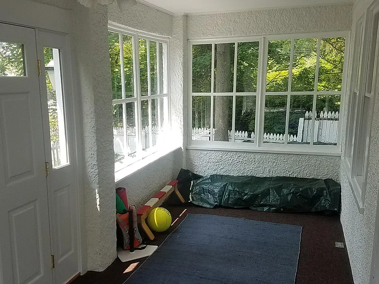 74 Sedgewick Ave — Photo 30