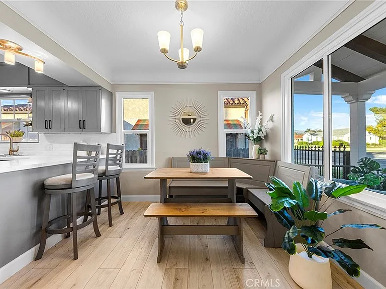 1705 S Fremont Ave — Photo 14