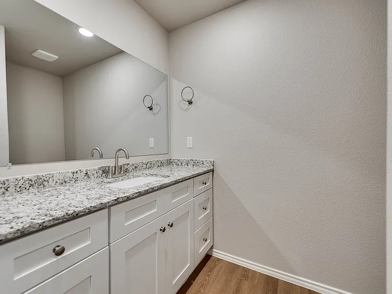 8211 E County Road 111 — Photo 19