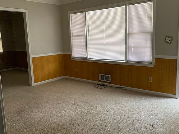 3rd image of 632 Church St NW