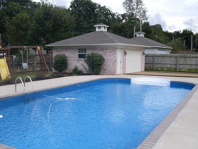 18' x 36' Inground Pool