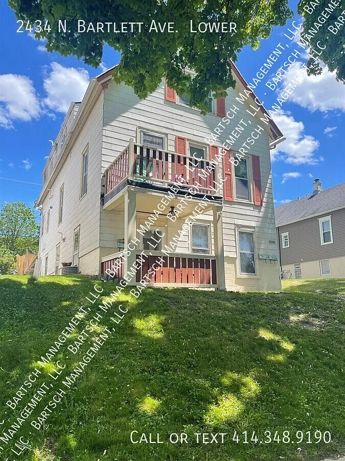 2 bed, $1,050 — Photo 1