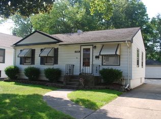 1735 Burr Oak Rd, Homewood, IL 60430