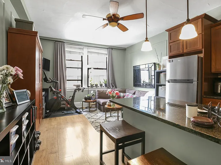1324 Locust St #1418 — Photo 5