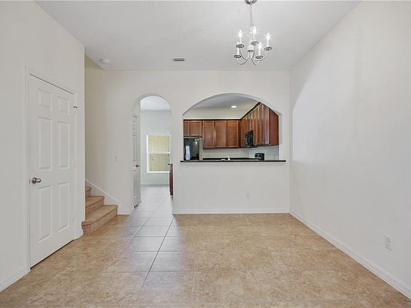 4th image of 1114 Honey Blossom Dr