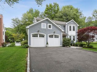 11 Circle Drive Ext, Greenwich, CT 06830