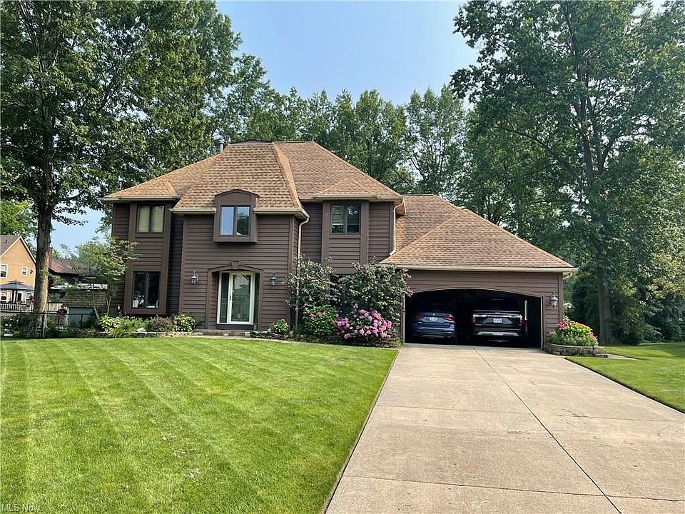 1st image of 6756 Silvermound Dr