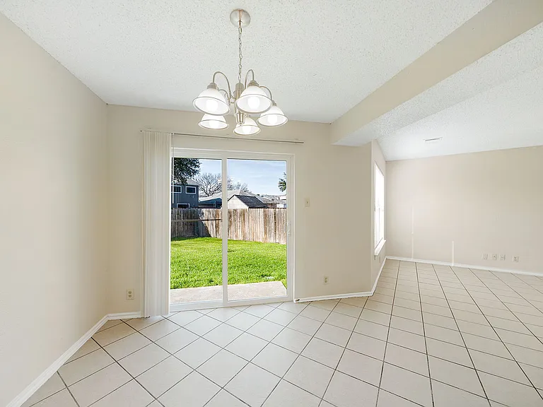 2010 Muddy Peak Dr — Photo 18