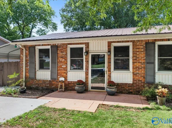 11026 Crestfield Dr SE, Huntsville, AL 35803