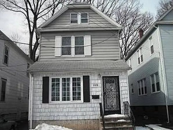 108 Victory St, Roselle, NJ 07203