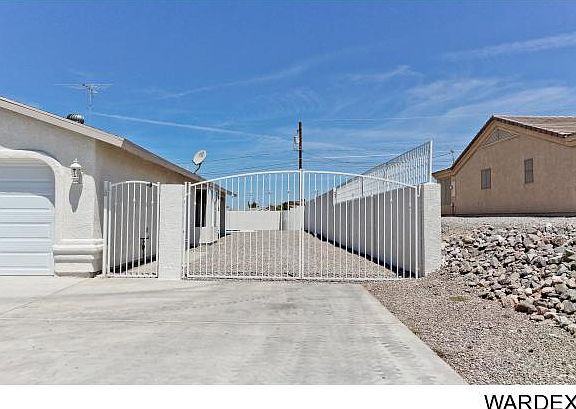 2nd image of 1035 Sunny Ridge Dr