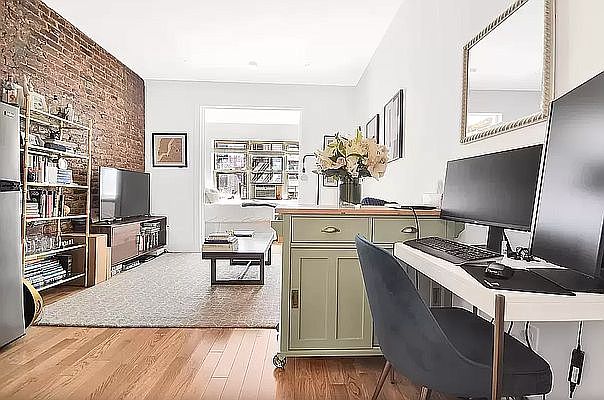 1st image of 239 E 81st St #3F